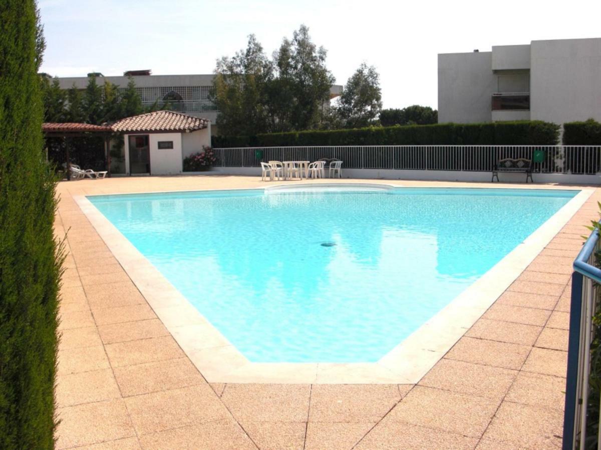 Agreable Appartement 4 Personnes A Villeneuve-Loubet Plage, Piscine, Mer, Commerces A Proximite Luaran gambar