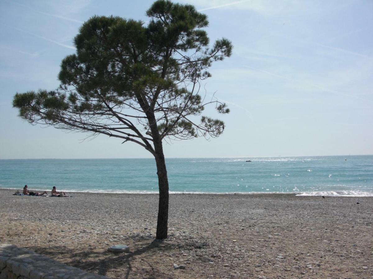Agreable Appartement 4 Personnes A Villeneuve-Loubet Plage, Piscine, Mer, Commerces A Proximite Luaran gambar